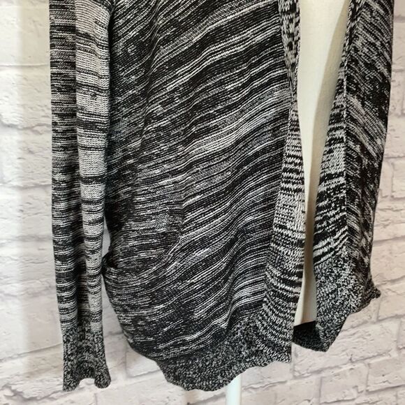 POOF Excellence Open Front Cardigan Size Small - Picture 4 of 9